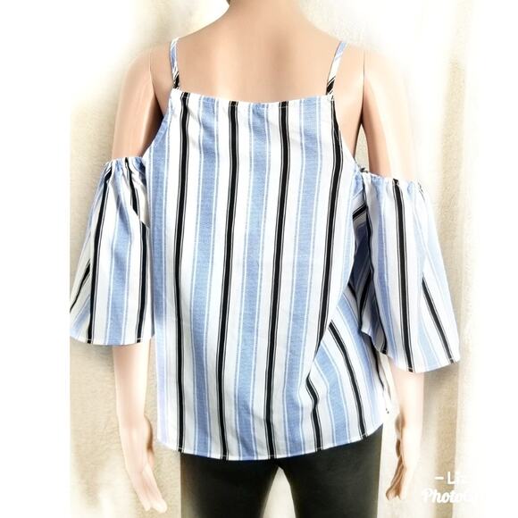 NWT Almost Famous | Open Shoulder Striped Top - Picture 5 of 6